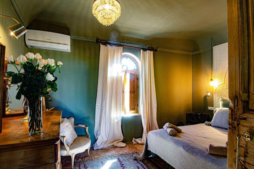 Aux Portes De Marrakech Villa Arts & Deco Avec Piscine Marrakesh Bagian luar foto